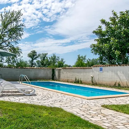 Вилла Unique Istrian Pool Fuma *
