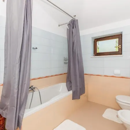 Вилла Unique Istrian Pool Fuma