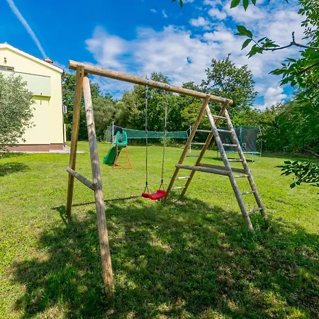 Вилла Unique Istrian Pool Fuma Marcana